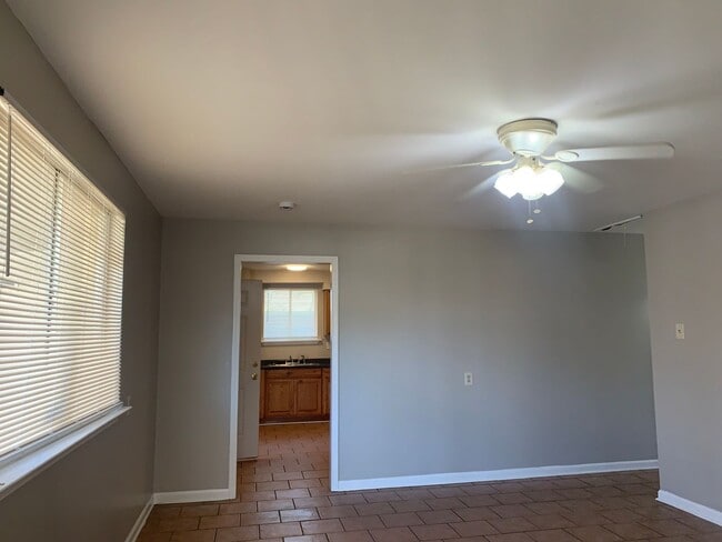 Photo - 8710 Dinkins St Unidad 8712 Dinkins St.