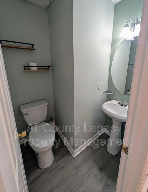 Photo - 2870 Storybook Ln