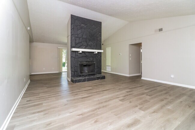 Photo - 3000 Owens Meadow Dr NW