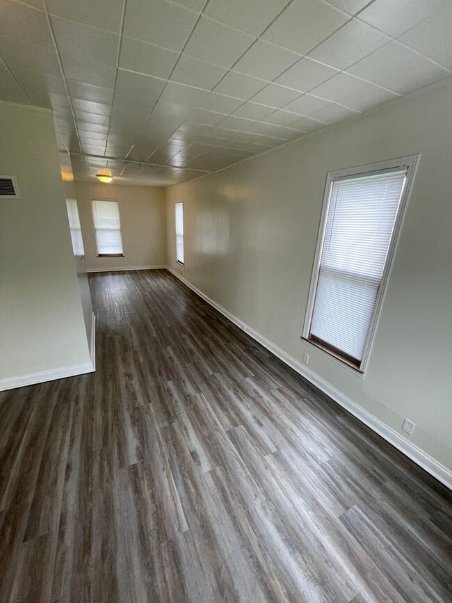 Photo - Updated 5 Bedroom House for Rent