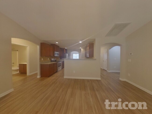 Photo - 216 Fledgling Way