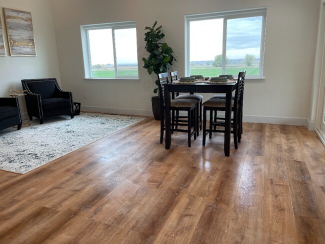 Photo - 4499 Elgin Rd