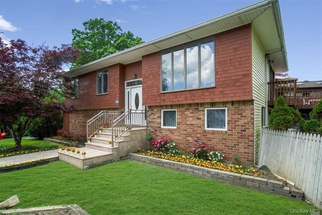 Building Photo - 2 Thorne Ct Rental