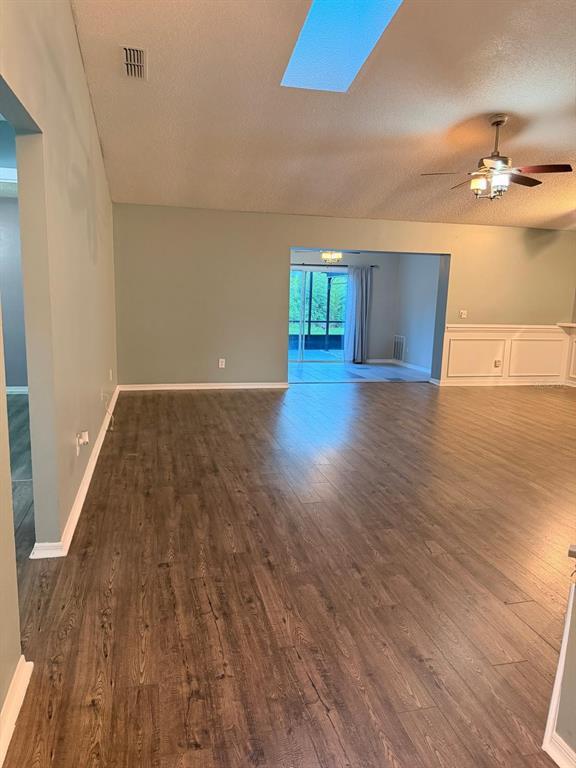 104 Brewster Ln