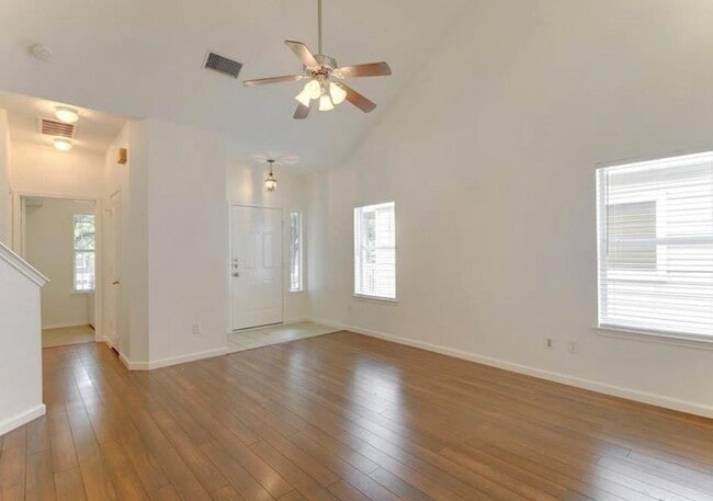 Photo - 211 Cadillac Cove