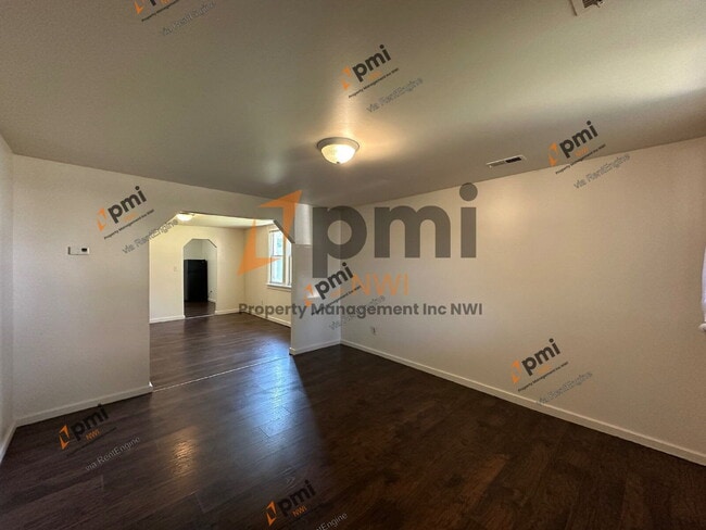 Photo - 4635 Towle Ave Unit 1