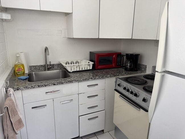 Photo - 115 S St Unit Apt 4