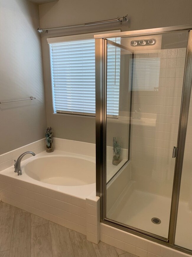 Photo - 90 Broken Putter Way