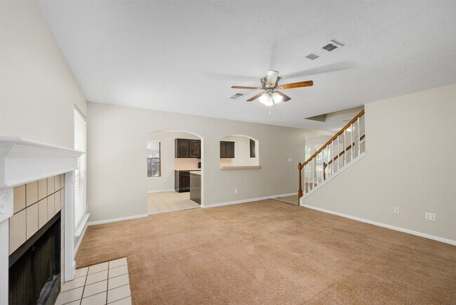 Photo - 1631 Stonehaven Village Cir