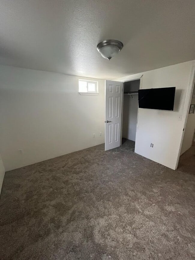 Photo - 4 Bedroom 2 Bath House on Prospect - Pet-Friendly!