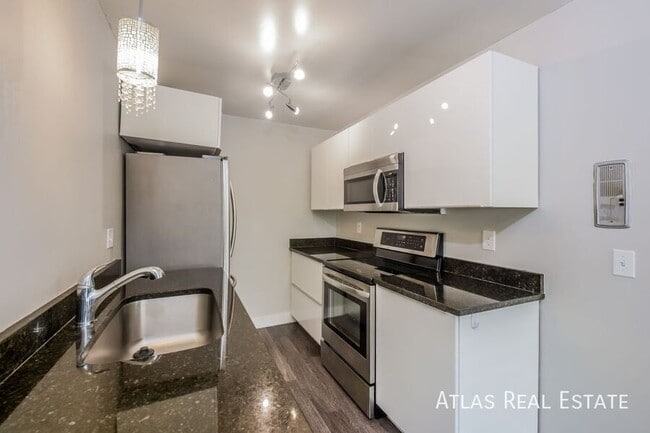 Photo - 3150 N Harlan St Unit 01