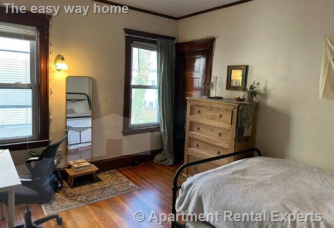 Photo - 183 College Ave Unit #1