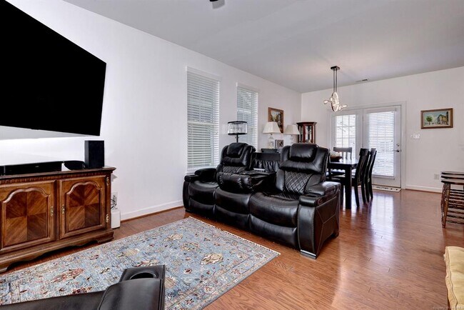 4314 Casey Blvd