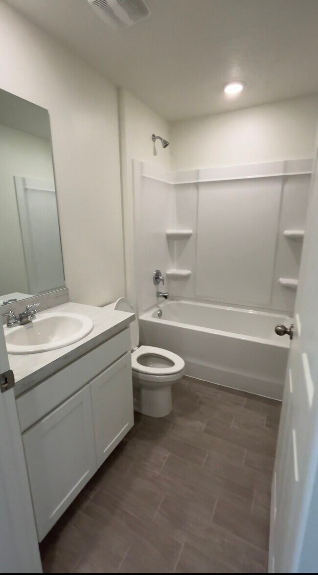 Photo - 414 NW 12th St