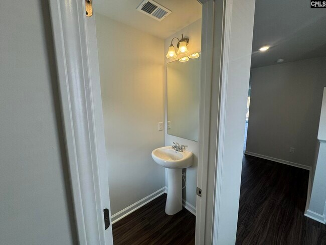 Photo - 287 Brando Wy