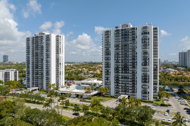 Photo - El Dorado Towers Apartments