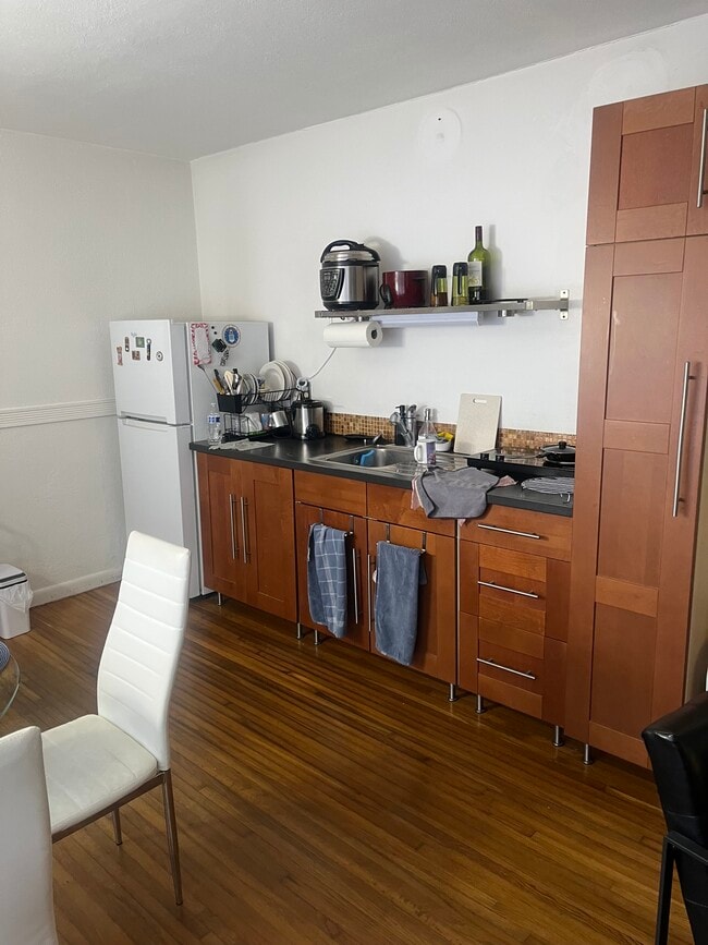 Photo - 2015 SW 85th Ave Unit apt in single family home