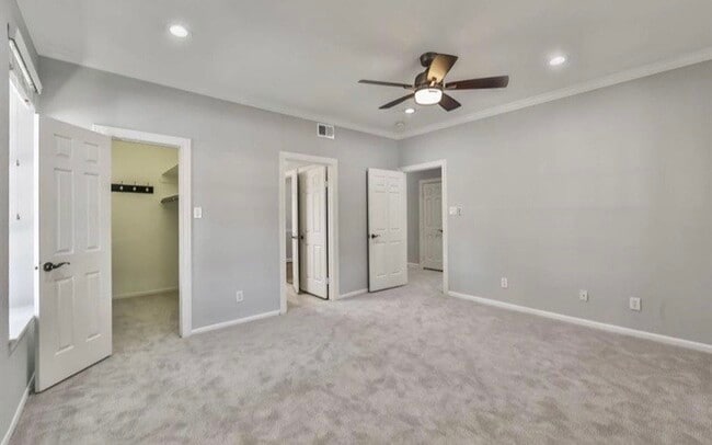 Photo - 2700 Revere St Unidad 124