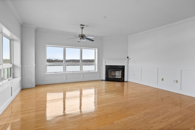 Building Photo - 527 Pawtucket Blvd Unit 503 Rental