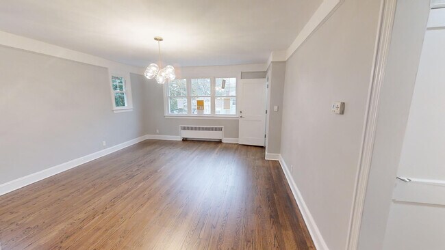 Photo - 137 Morsemere Ter Unit 1