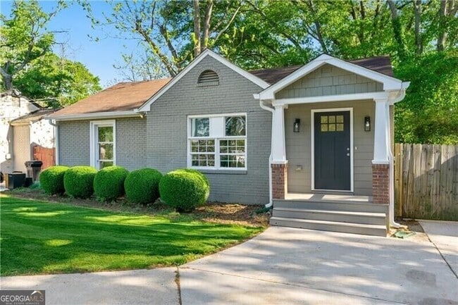 Photo - 1258 Lyle Ave