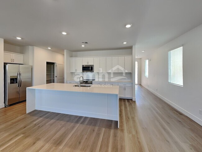 Photo - 8182 Winterfell Peak Ave