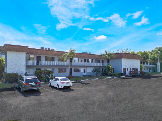 Photo - 2878 Donnelly Dr Unit 208