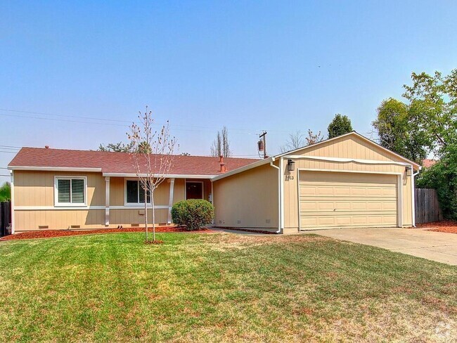 Building Photo - Beautiful 3 bd 2 bath house in Carmichael