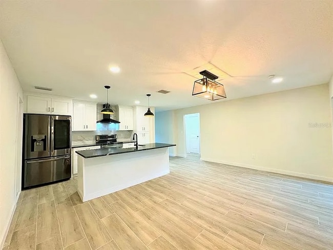 Photo - 4700 Chancellor St NE