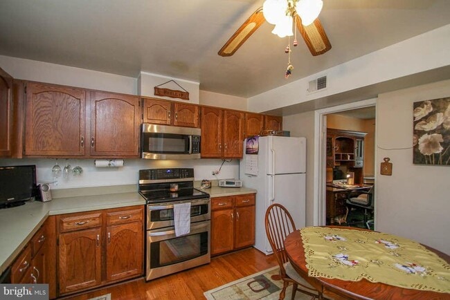 Photo - 15285 Flintlock Terrace