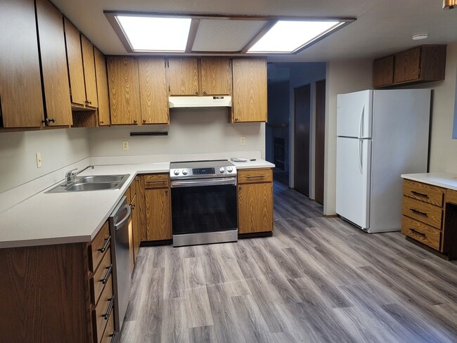 Photo - 17219 Gravenstein Rd Unit B