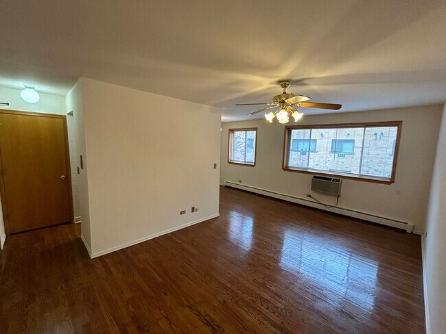 Photo - 531 W. Deming