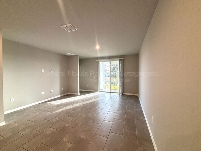 Photo - 828 Rivers Crossing St