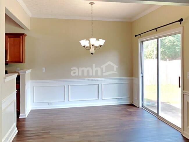 Photo - 616 Laurel Bnd