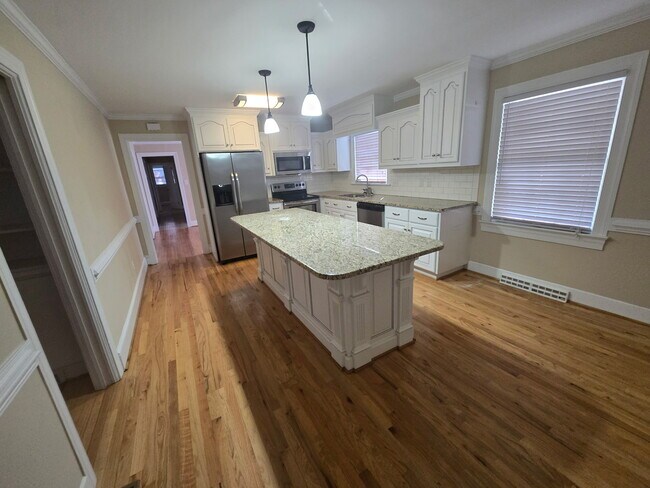 Photo - 1304 Stockton Rd