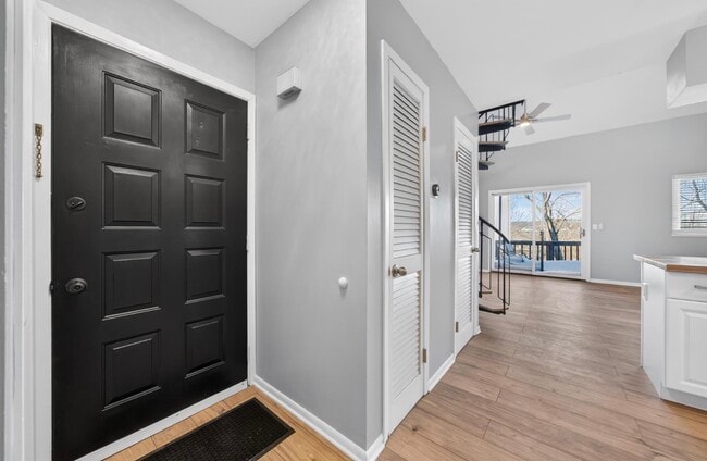 Photo - 7 Arapahoe Dr Unit 8