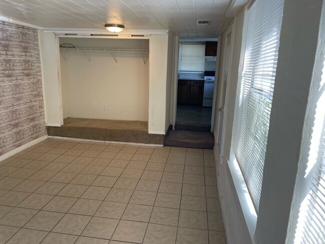 Photo - 209 Lovelace Dr Unit B
