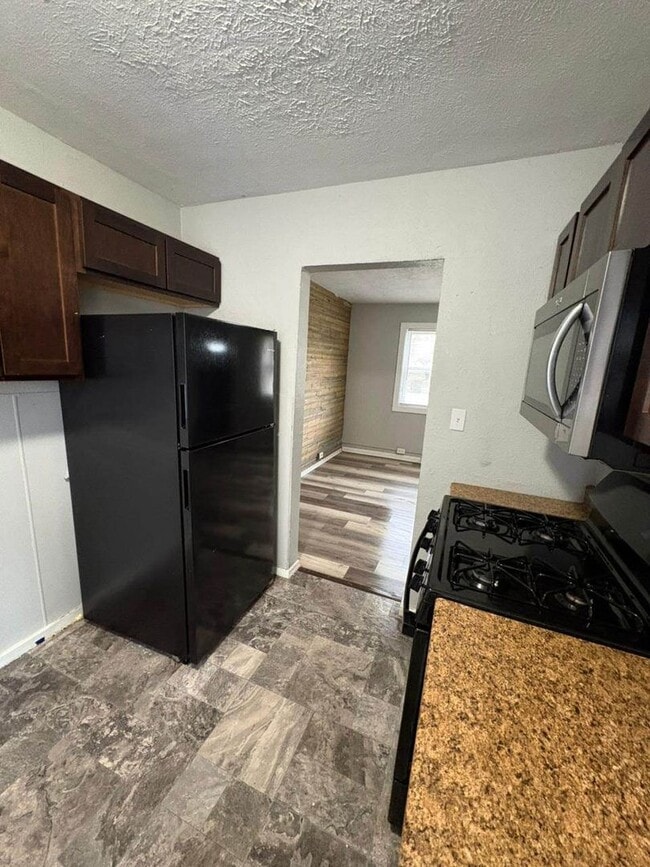 Photo - 2-Bedroom, 1-Bathroom Home – $1,055/Month | Accepting Section 8