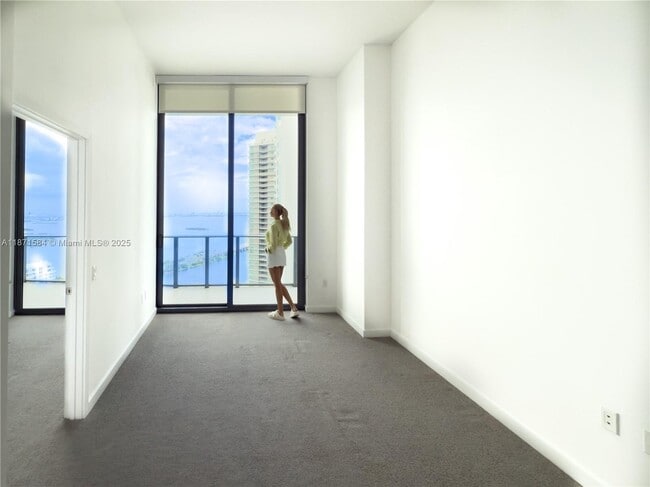 Building Photo - 501 NE 31st St Unit 4005 Rental