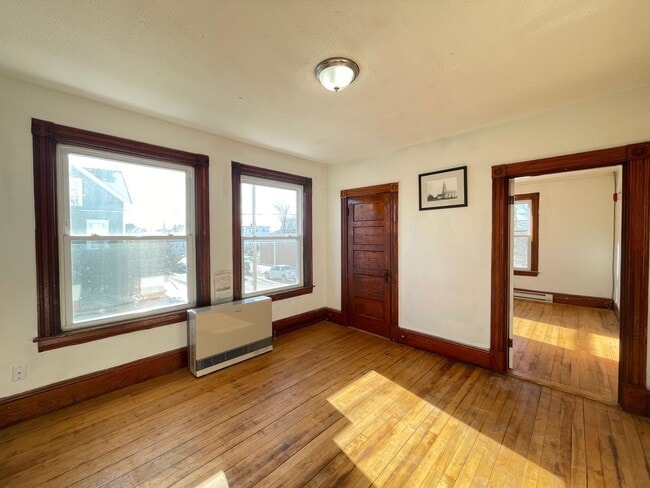 Photo - 457 Beech St Unit 2