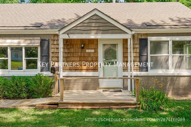 Photo - 7517 Rainbow Dr