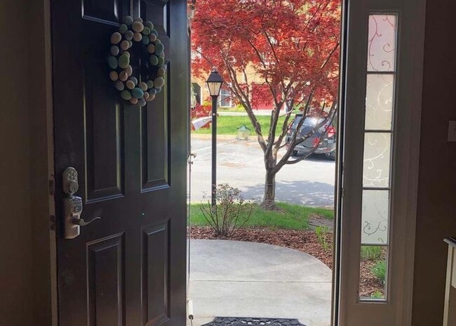 Photo - 1211 Lindsay Ln Townhome