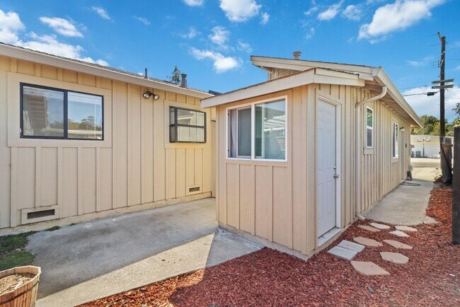 Photo - 524 Trevethan Ave