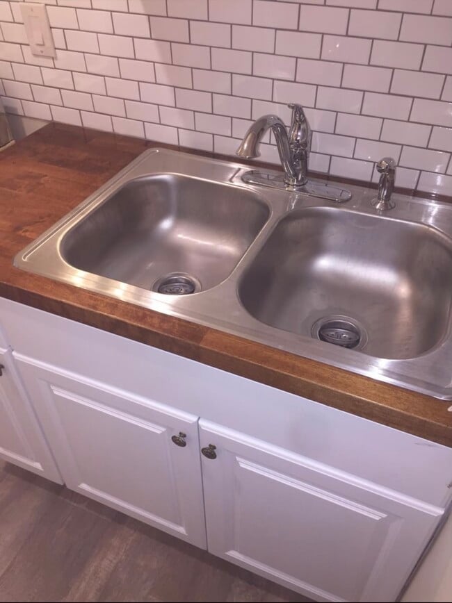 Photo - 709 13th St Unidad 703