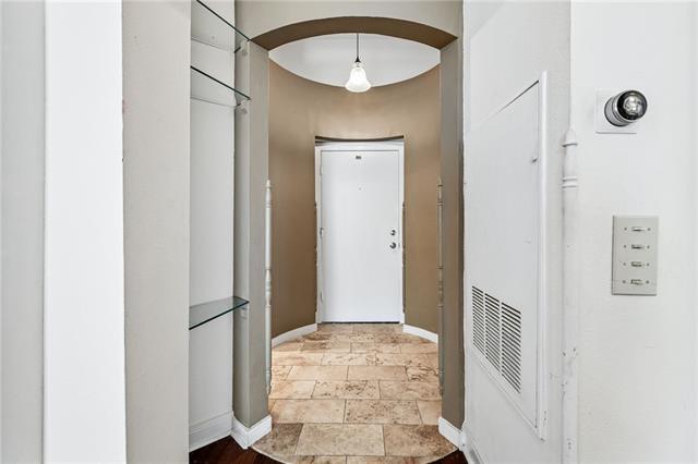 330 Julia St
