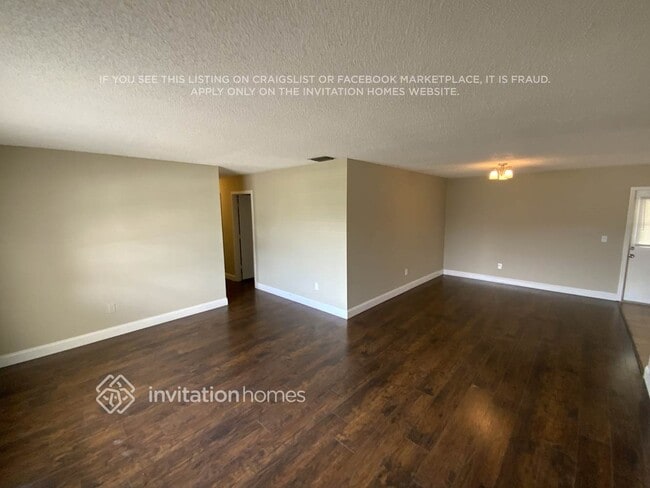 Photo - 11143 Mustang St