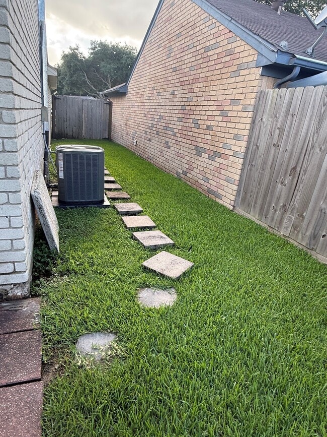 Photo - 3207 E Heatherock Cir