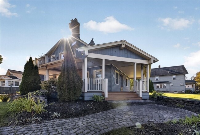 1700 Mt Hope Ave
