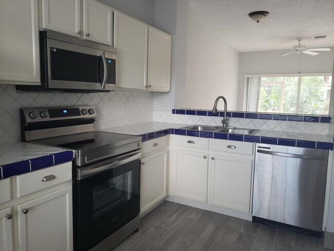 Photo - 6945 Stoney Creek Cir