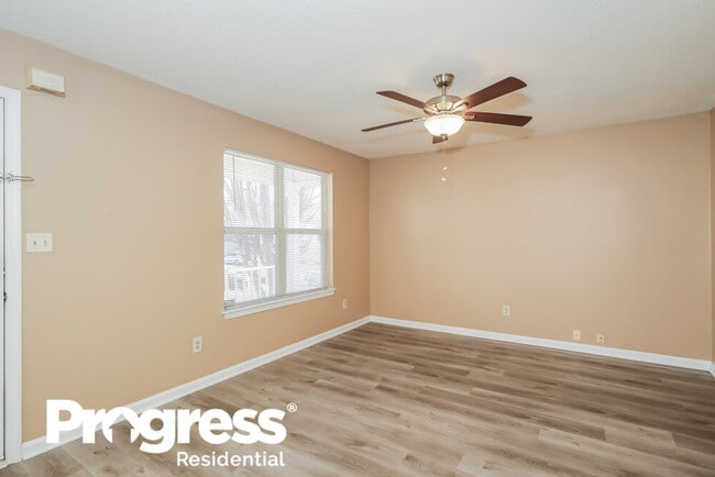 Photo - 313 Tramore Pass